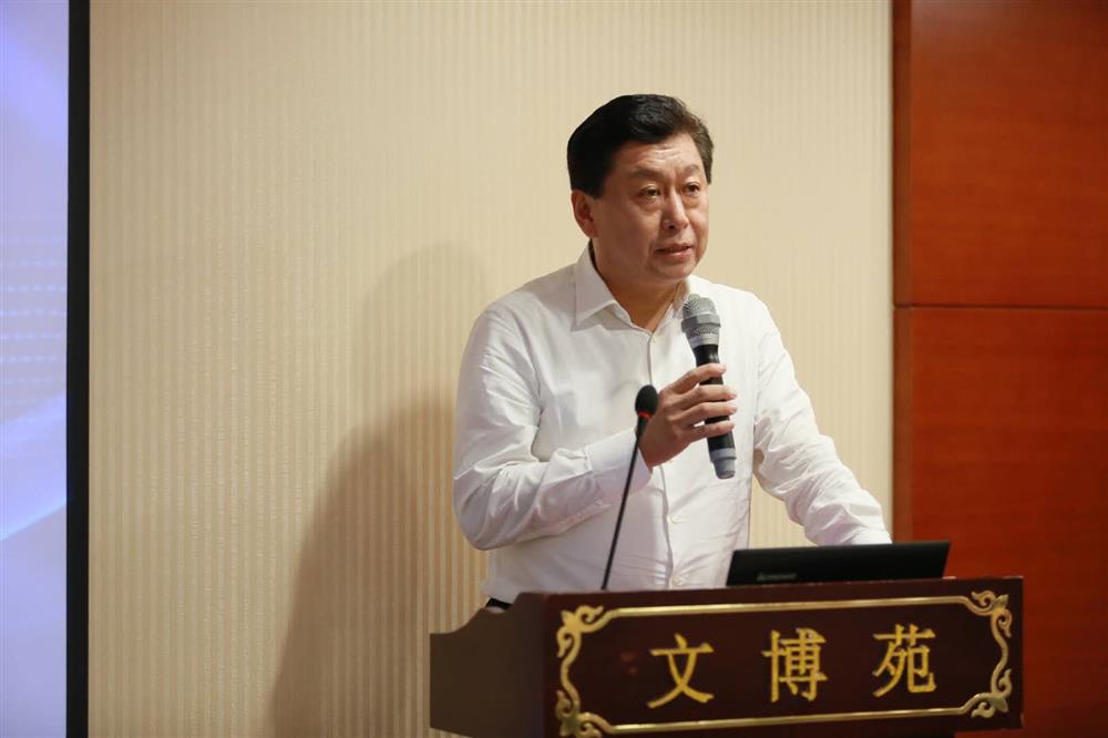5、杨光磊副会长致辞